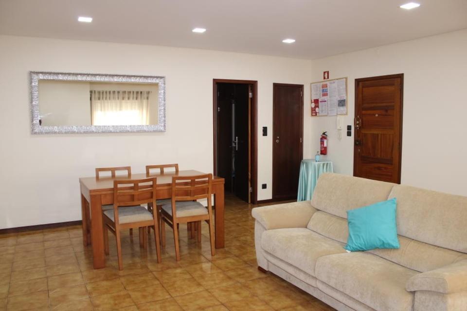 Apartamento Cidade Nova Apartment Виана до Кастело Екстериор снимка